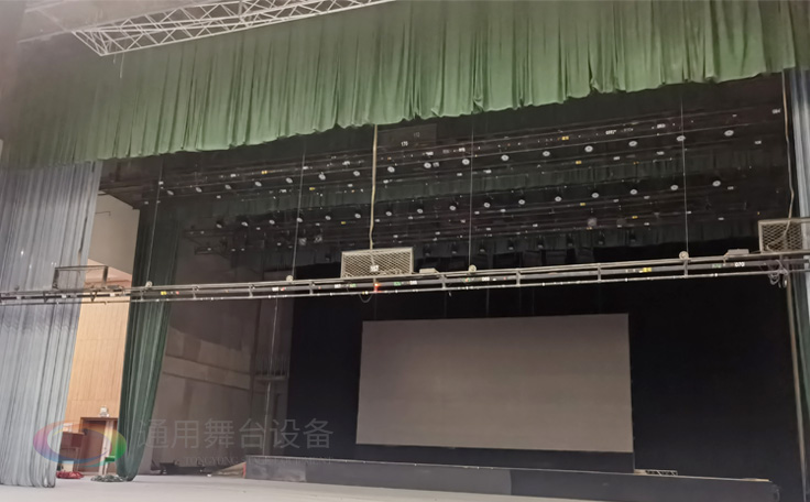 眼鏡框架式舞臺阻燃幕布 功效、性能特點(diǎn)