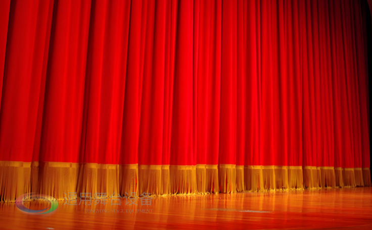 南京漢開書院優(yōu)化硬件設(shè)施選用通用舞臺(tái)阻燃幕布 保障校園活動(dòng)安全