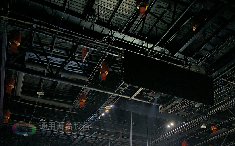 某演藝中心完成舞臺設備升級 泰州通用舞臺設備助力舞臺煥新